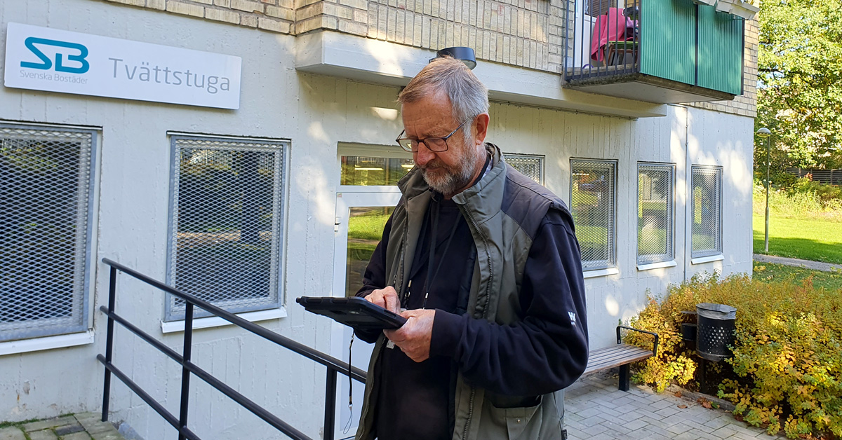 Trygghetsbesiktning hos Svenska Bostäder i Hässelby Gård.